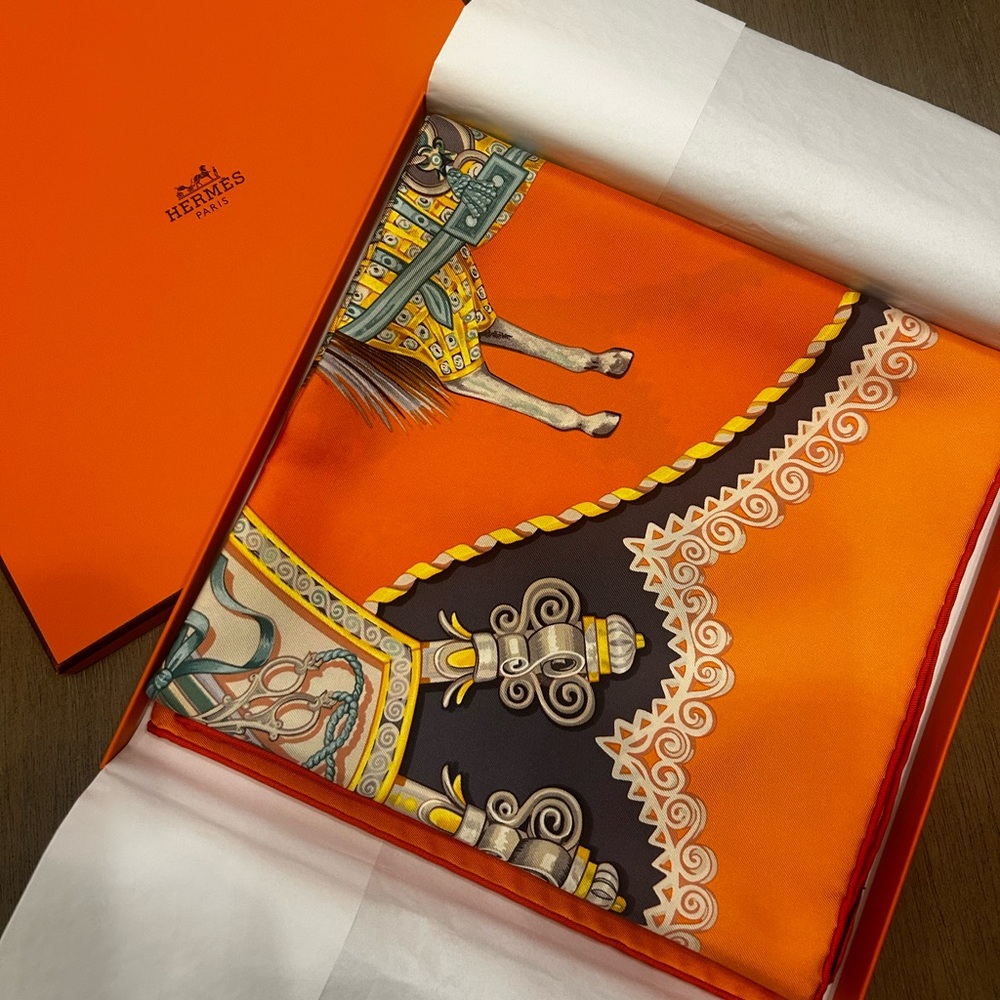 Hermes 100% silk The 90 scarf in orange color with Crown, Carriage and Horses